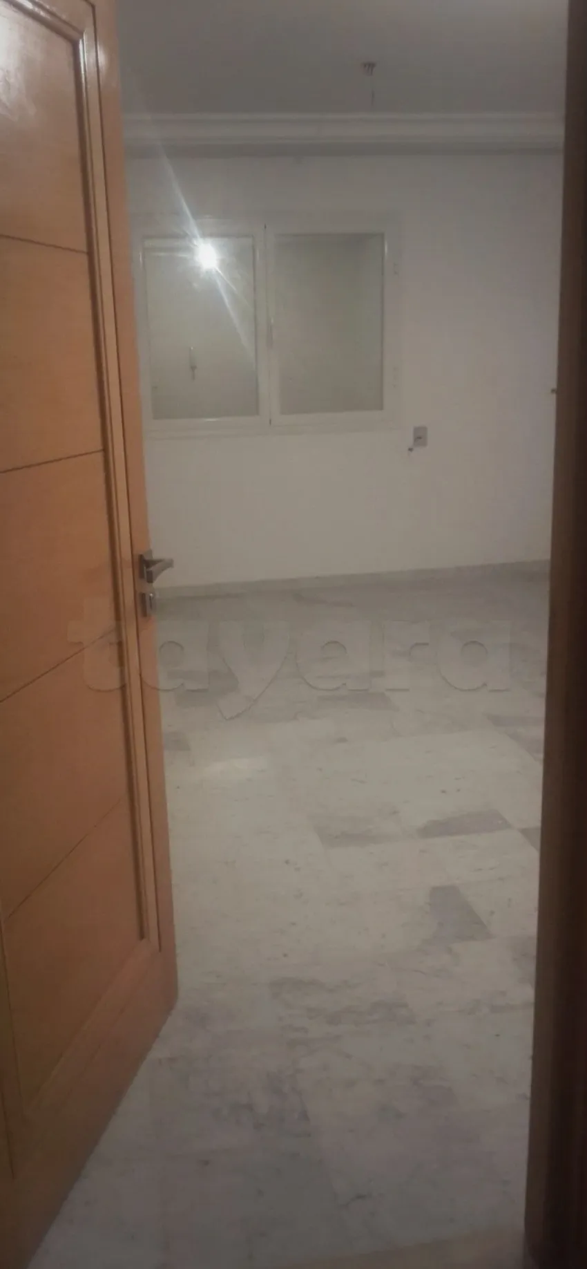 Location S2 vide à L'aouina