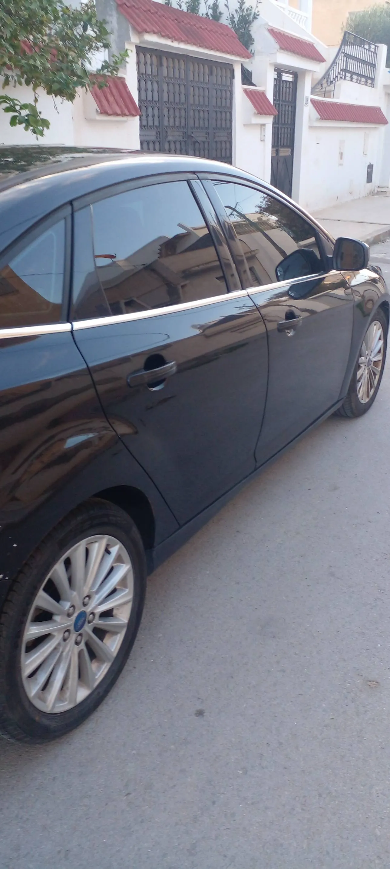 Voiture ford focus a vendre ou echange