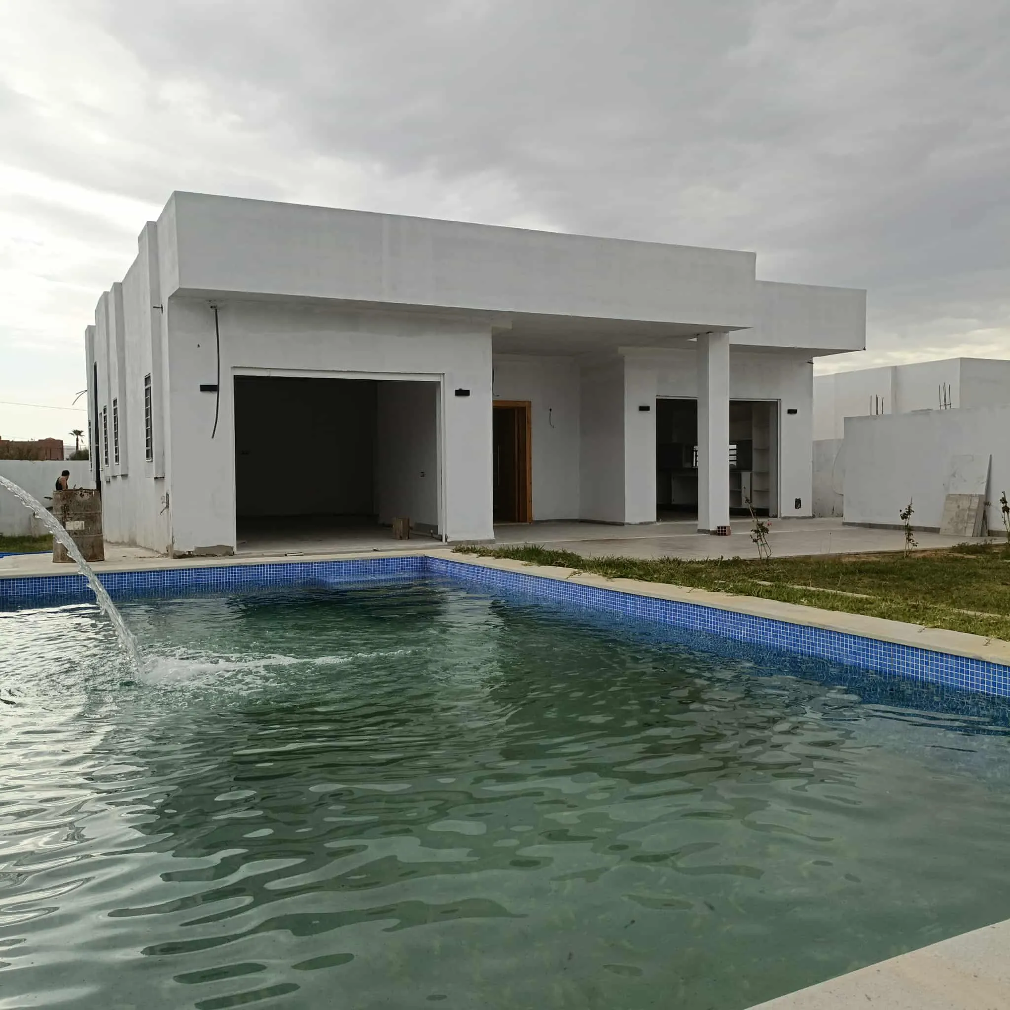 AV belle villa avec piscine à hammamet sud 