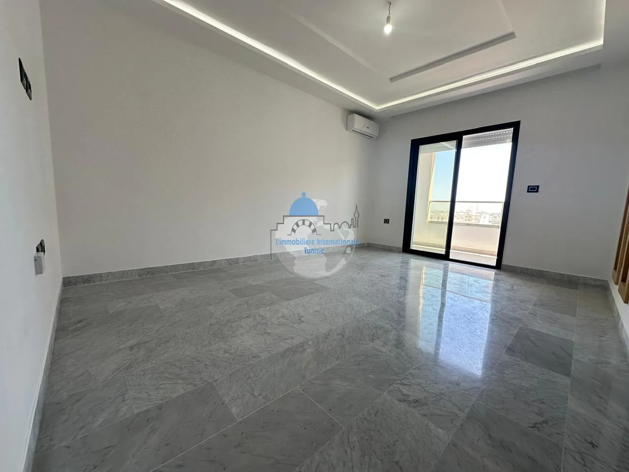 À vendre – Appartement neuf S+3 à Sahloul