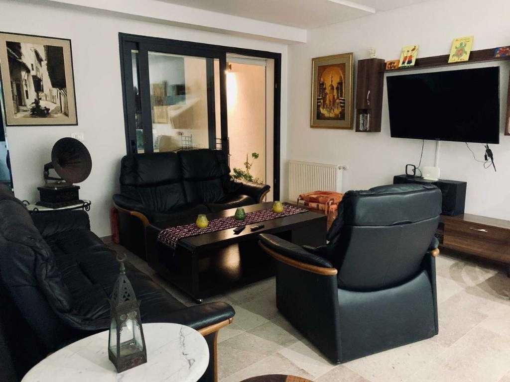 À Vendre : Magnifique Appartement S+3 Vue Mer – Zone Touristique