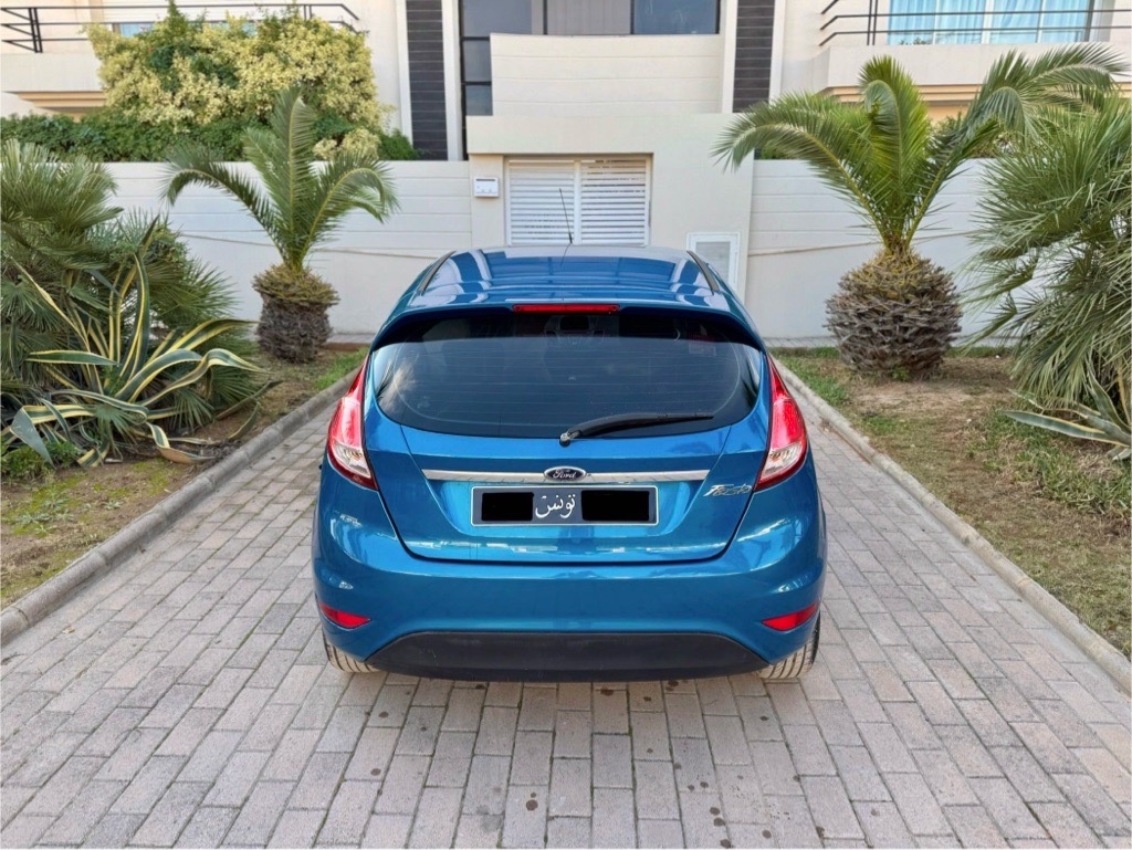 FORD FIESTA Titanium