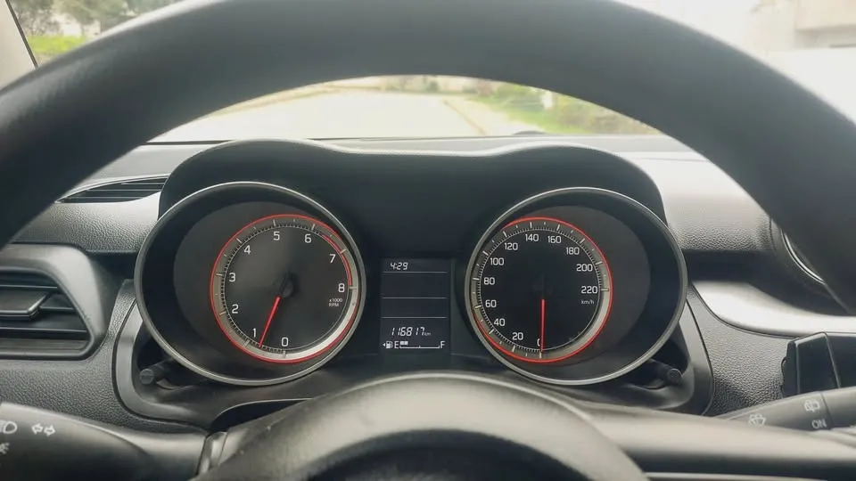 suzuki swift boite manuelle premiere main