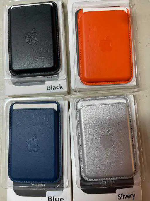 MagSafe wallet