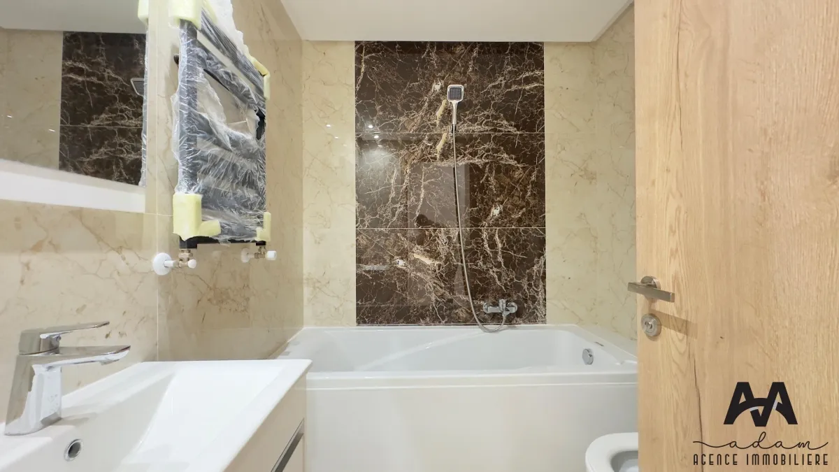 Appartement S+2 – 107 m² + Jardin 87 m² – Manzah 9C, Tunis