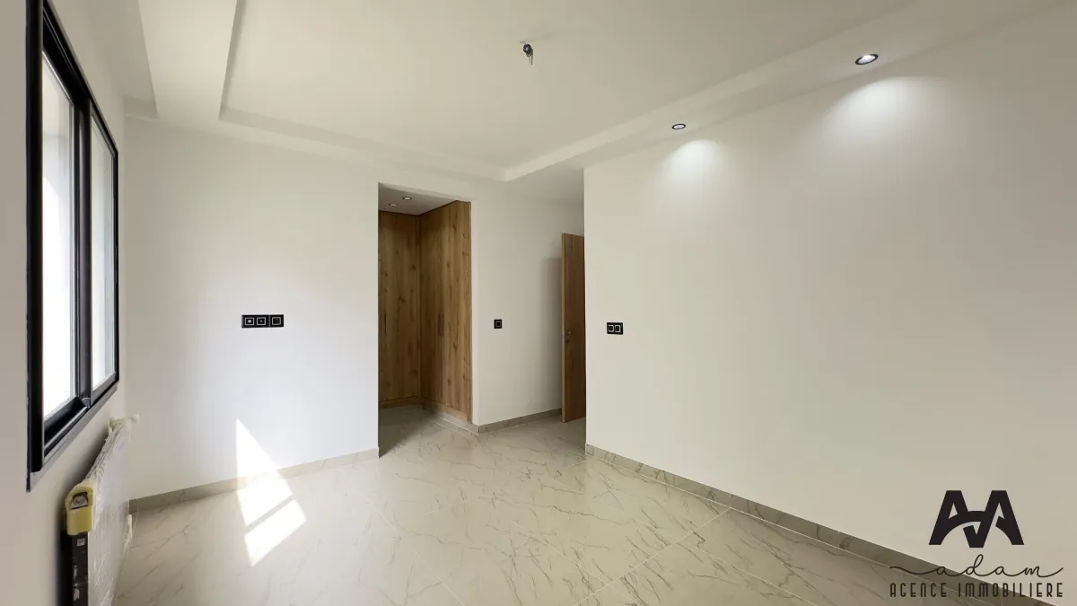 Appartement S+2 – 107 m² + Jardin 87 m² – Manzah 9C, Tunis