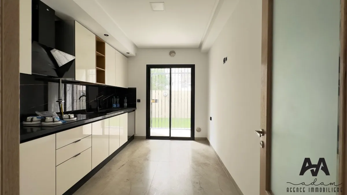 Appartement S+2 – 107 m² + Jardin 87 m² – Manzah 9C, Tunis