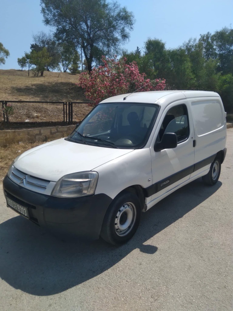 berlingo tout option 1mains d'origine importé neuf zéro dépense