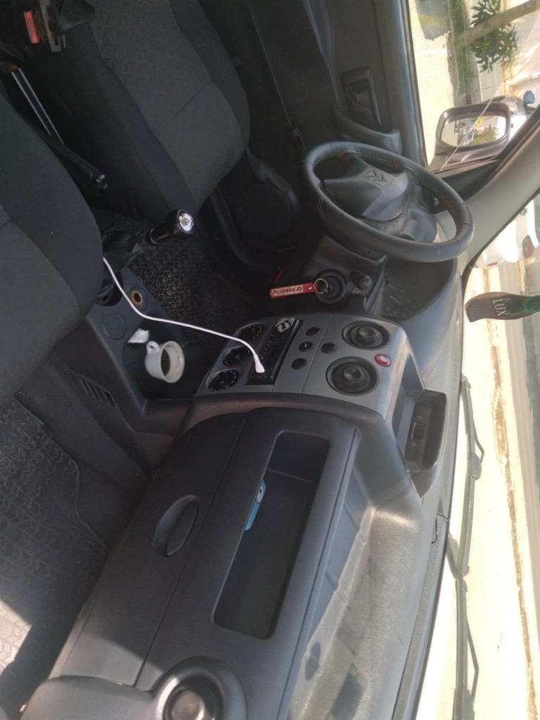 berlingo tout option 1mains d'origine importé neuf zéro dépense
