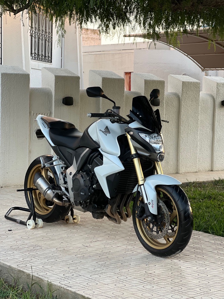 CB1000r