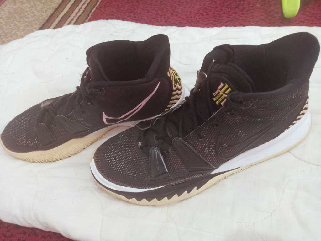 Basket Kyrie Irving 7 