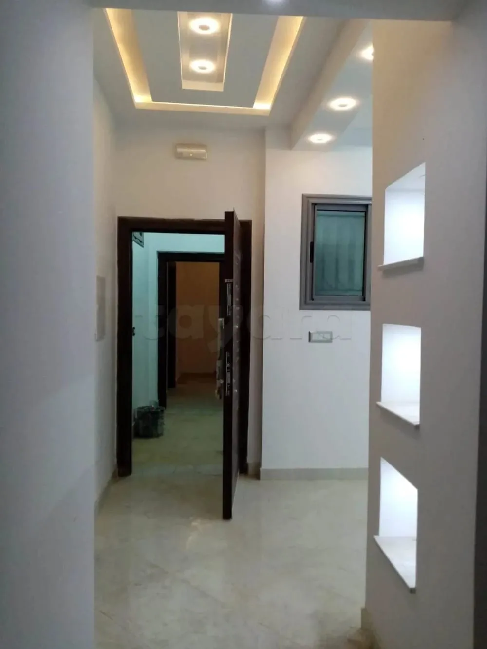 un appartement s+2 au 2éme étage (sans ascenseur) a louer a Ksar Said prés de Café Stroom's