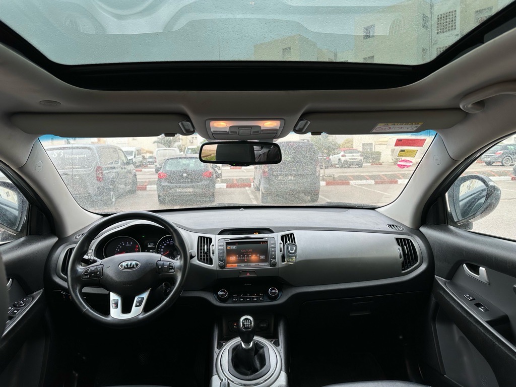 Kia Sportage phase3 diesel 1.7l full options etat neuf tu 255