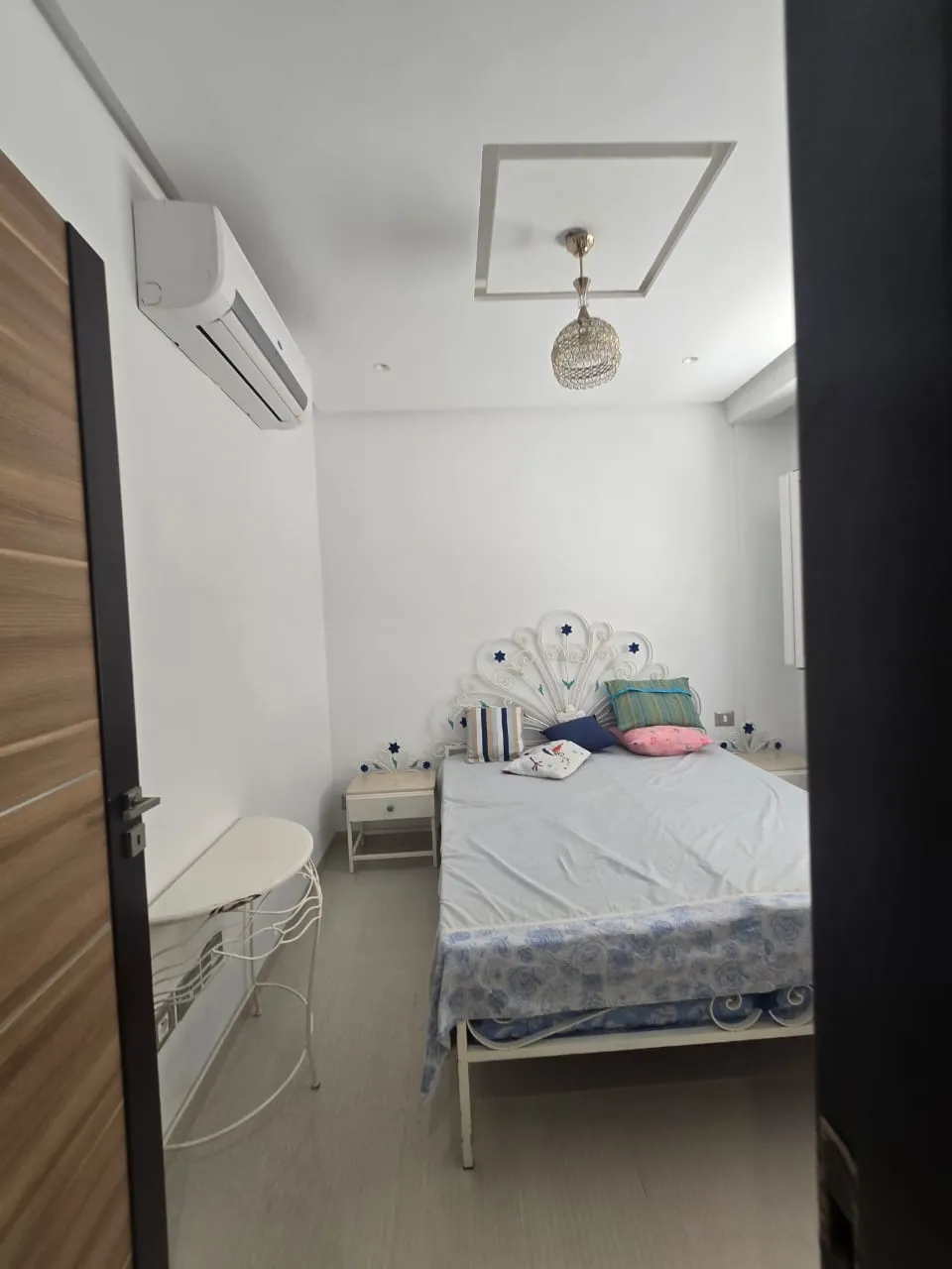 đȘA VENDRE S+1 pied dans lâeau Ă chott Mariem