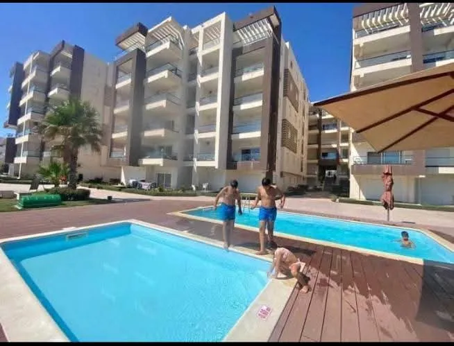 đȘA VENDRE S+1 pied dans lâeau Ă chott Mariem