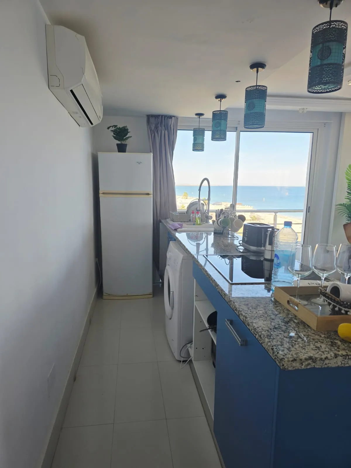 🌊Penthouse S+2 Pieds Dans L'eau En Vente | Chott Mariem