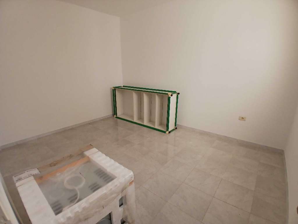 A louer bureau au premier étage situé zone zone hôpital Sahloul