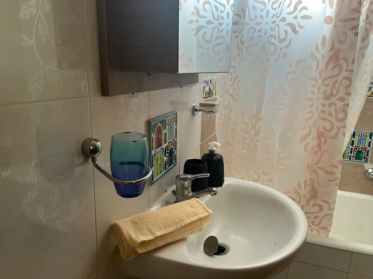 S+1 meublé Lux cité Ennasr