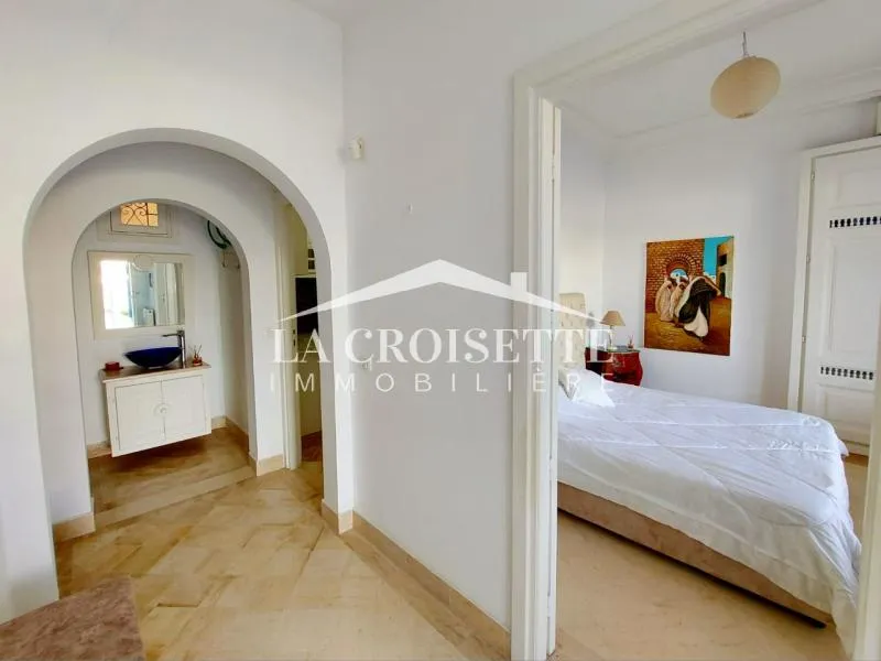 Rez-de-chaussée de villa meublé avec jardin à La Marsa MRCL0116 