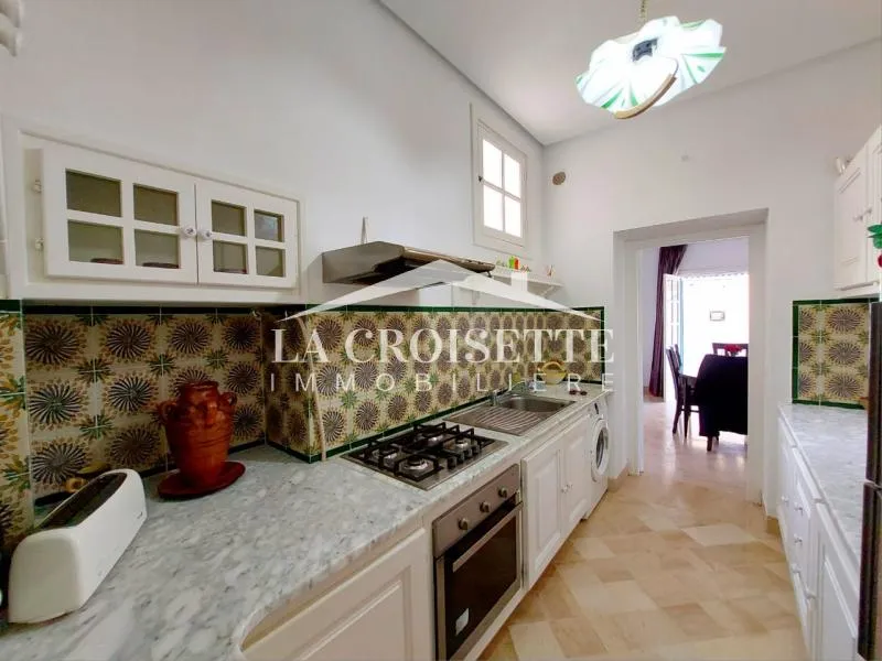 Rez-de-chaussée de villa meublé avec jardin à La Marsa MRCL0116 