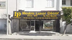 Fond De Commerce Showroom au Sahline