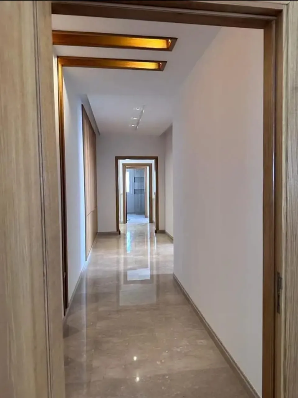 A vendre une Villa Prestigieuse à la Baie des Anges, Proche de Port El Kantaoui