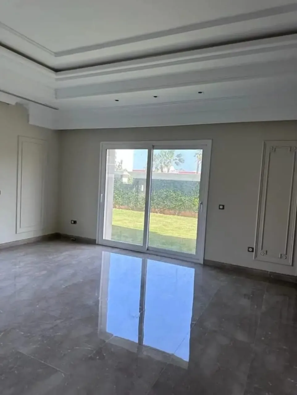 A vendre une Villa Prestigieuse à la Baie des Anges, Proche de Port El Kantaoui