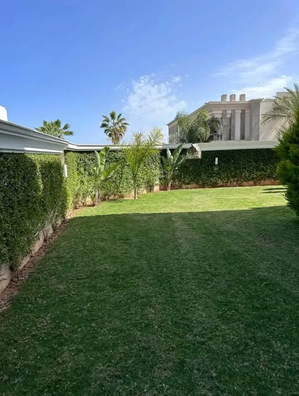 A vendre une Villa Prestigieuse à la Baie des Anges, Proche de Port El Kantaoui