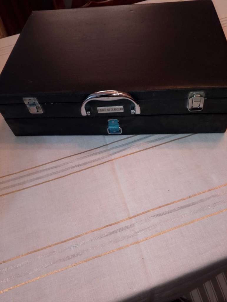 Ménagère jamais utilisé