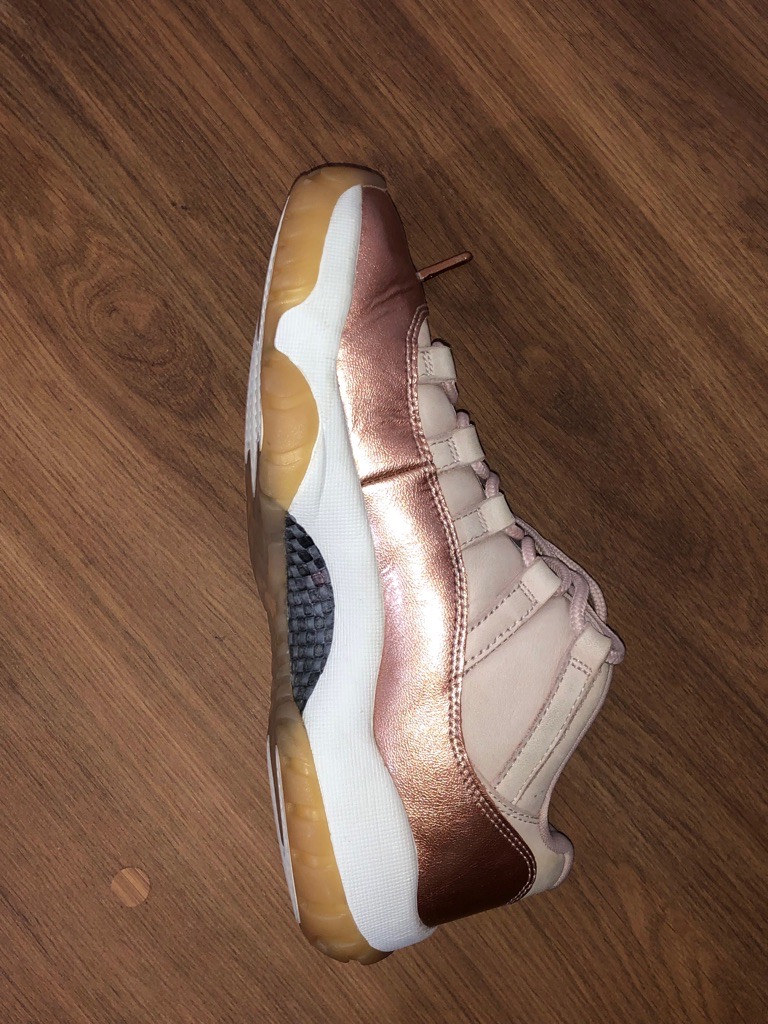 nike air jordan 11 retro rose gold 