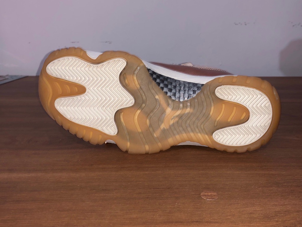 nike air jordan 11 retro rose gold 