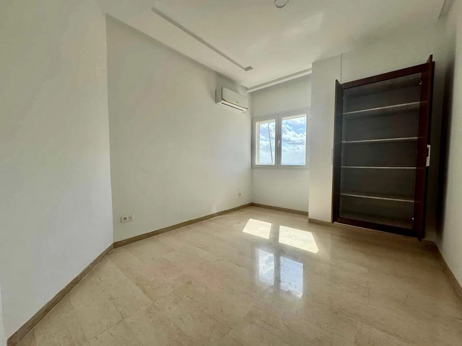 A Vendre Appartement S+1 Haut Standing à Jardin d'el Menzah