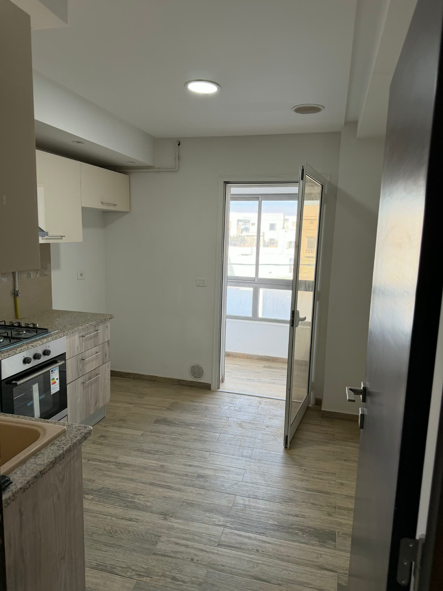 Appartement  s+2 sur la route principale grémda sfax