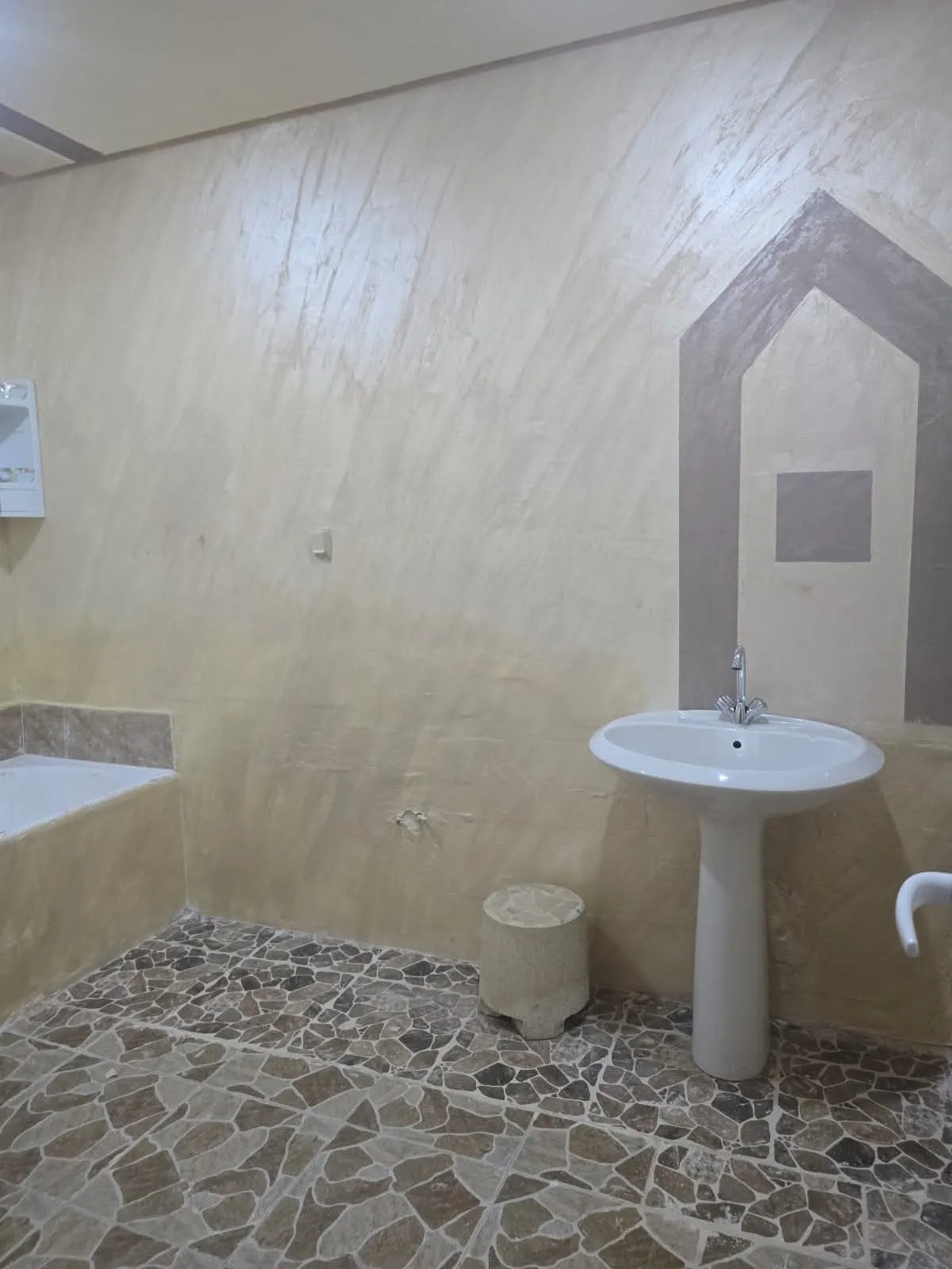  Appartement S+2 de 112m² avec place de parking privé au sous-sol