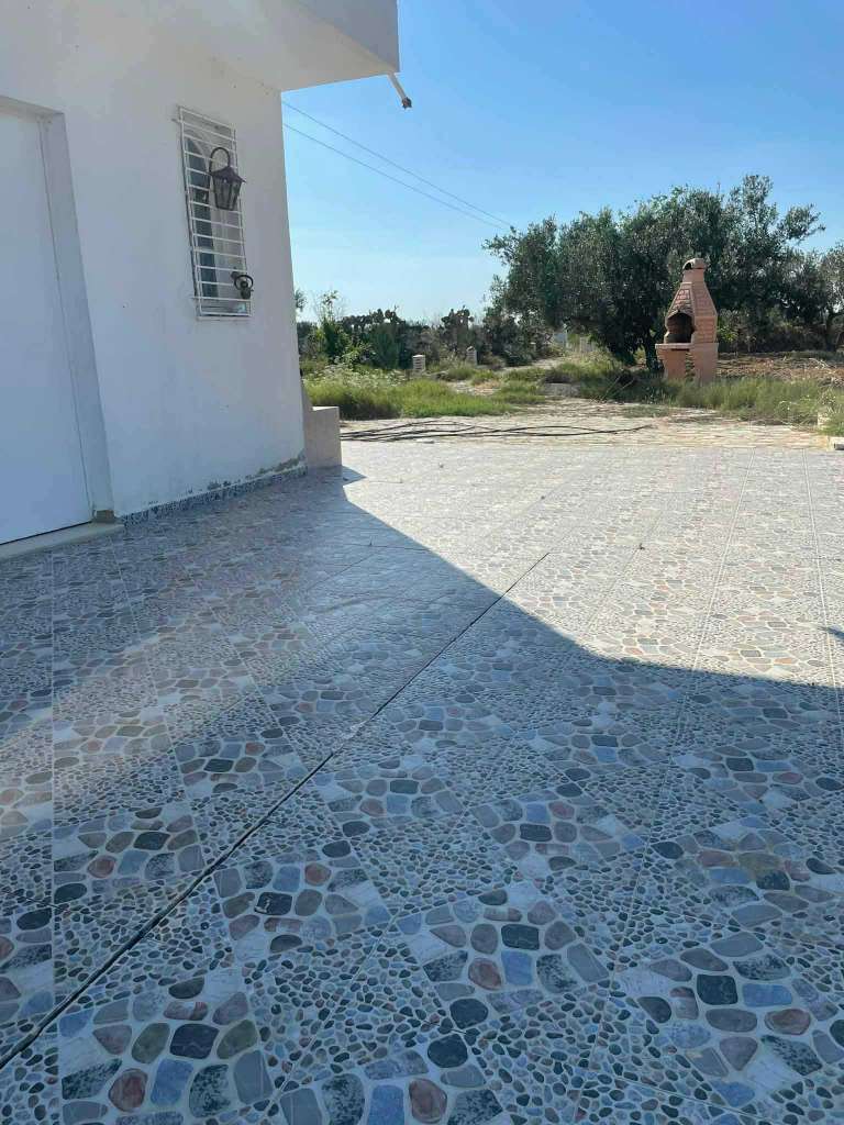 أرض للبيع - الحنية القلعى الكبرى ✨
فرصة ذهبية تجمع بين السكن والزراعة!