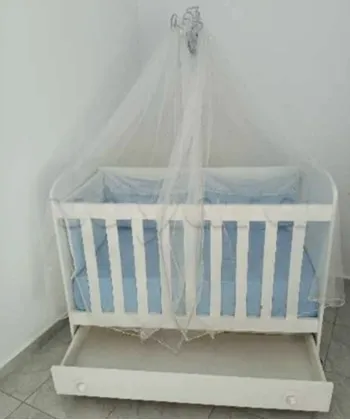A vendre Lit bébé