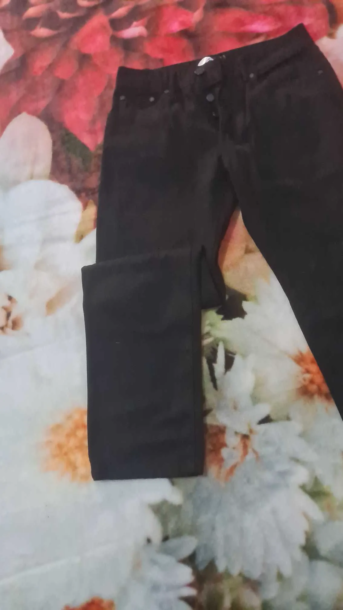 Pantalon taille 31/33 neuf et importée