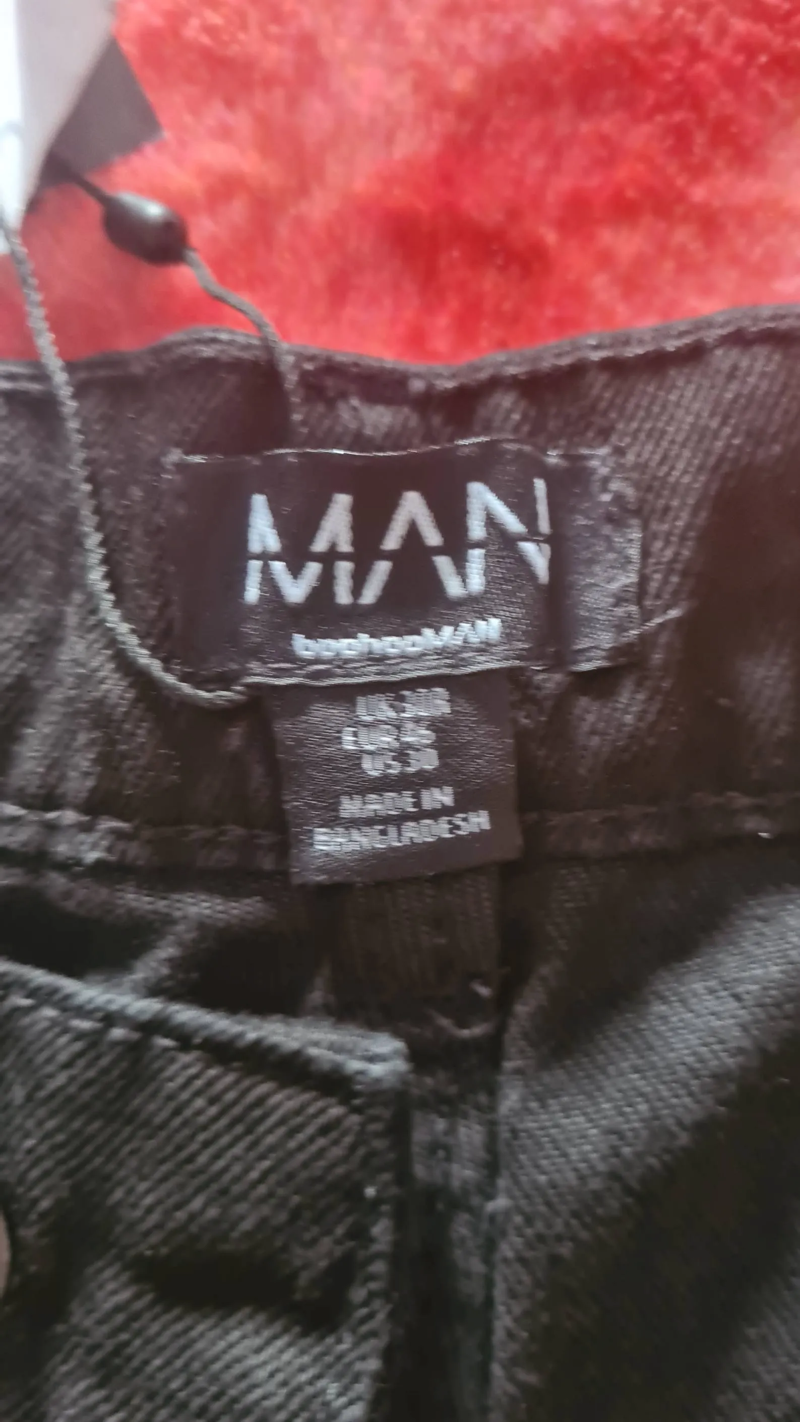 Pantalon taille 31/33 neuf et importée