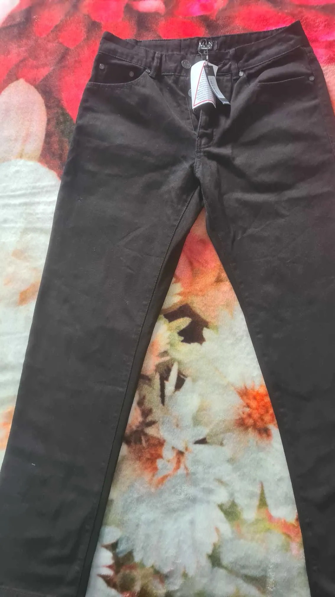 Pantalon taille 31/33 neuf et importée