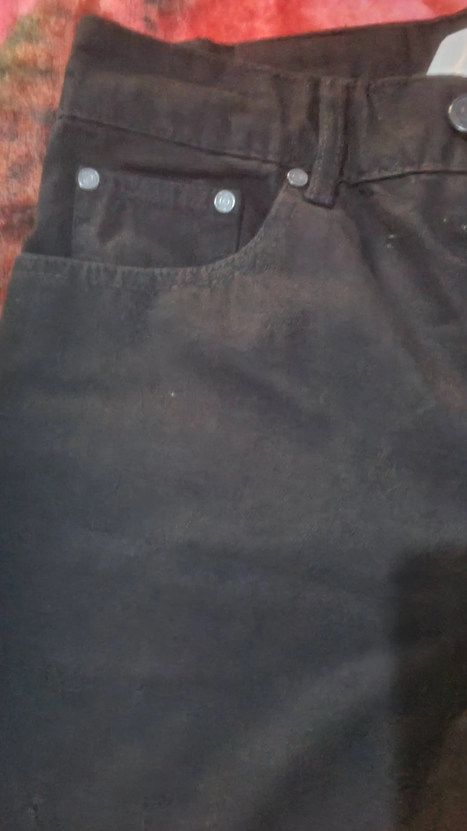 Pantalon taille 31/33 neuf et importée