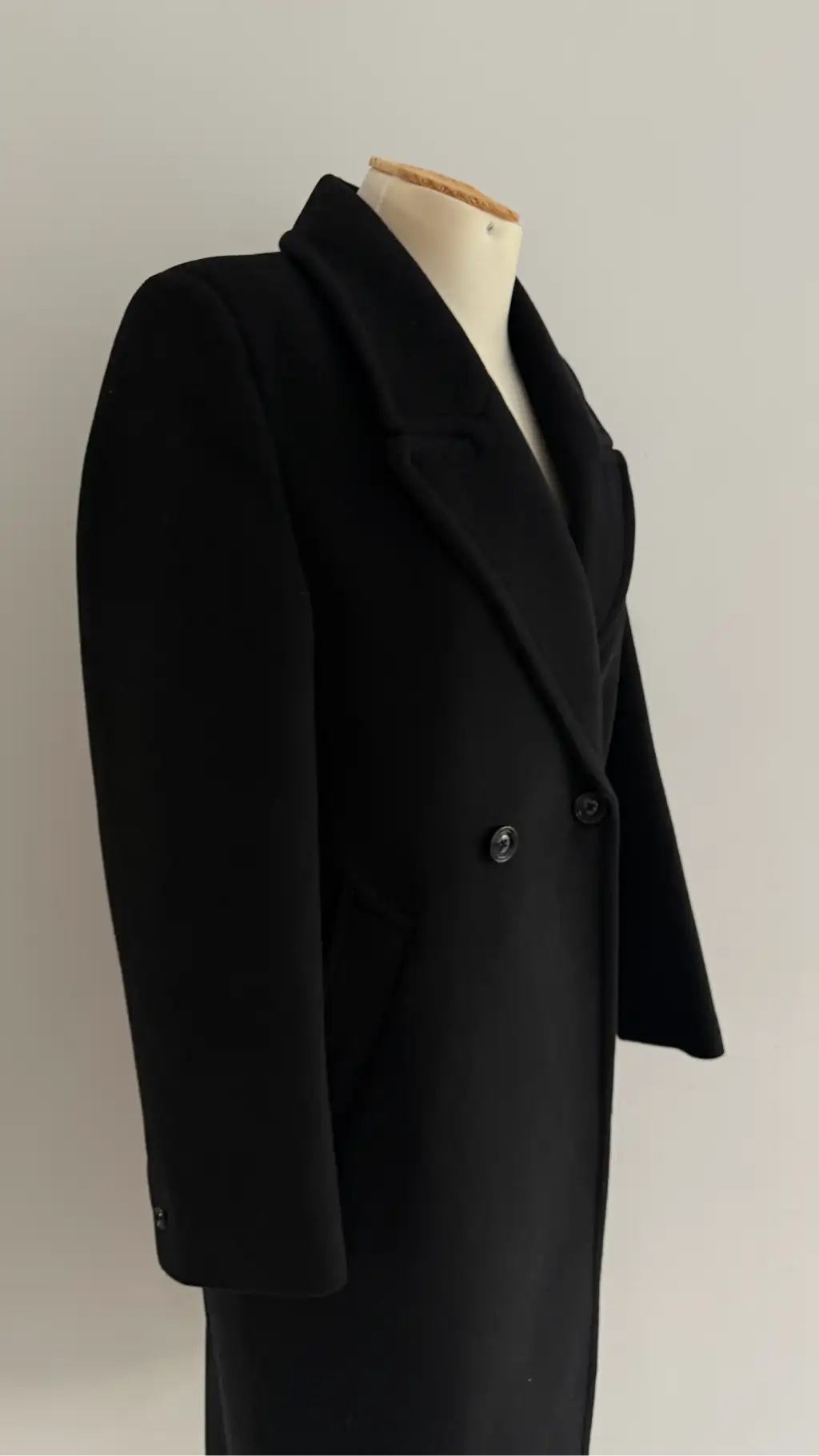 Manteau noir MANGO