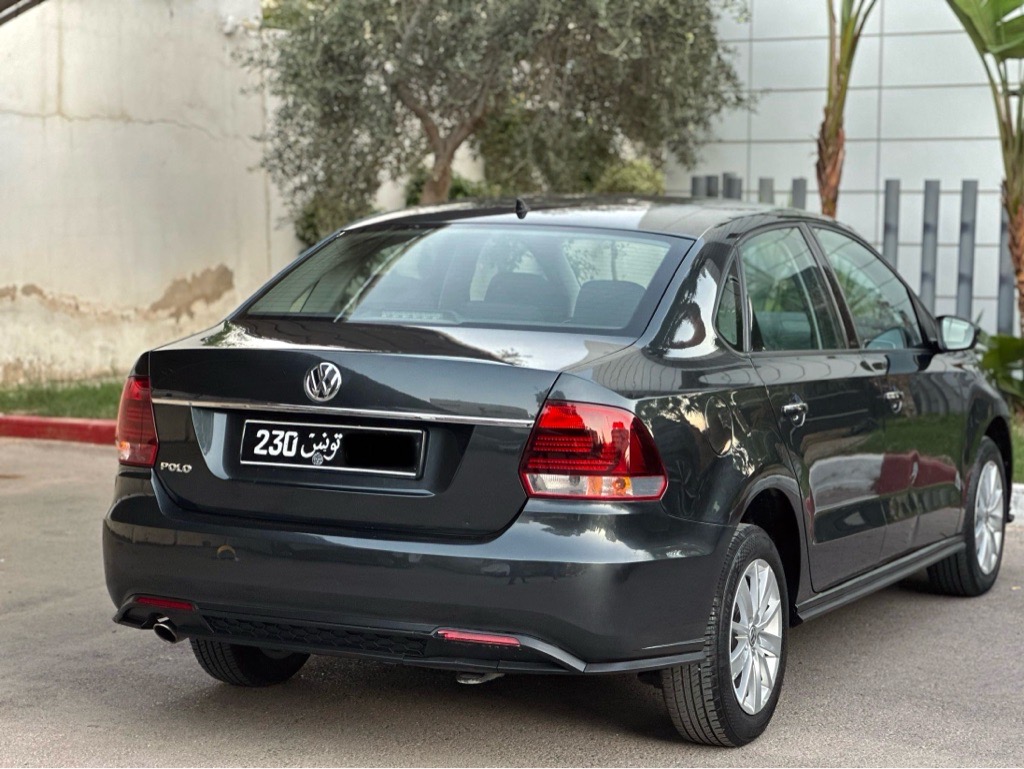 POLO SEDAN HIGHLINE 2022