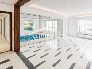 Appartement S+4 avec piscine au Lac2 MAL4307