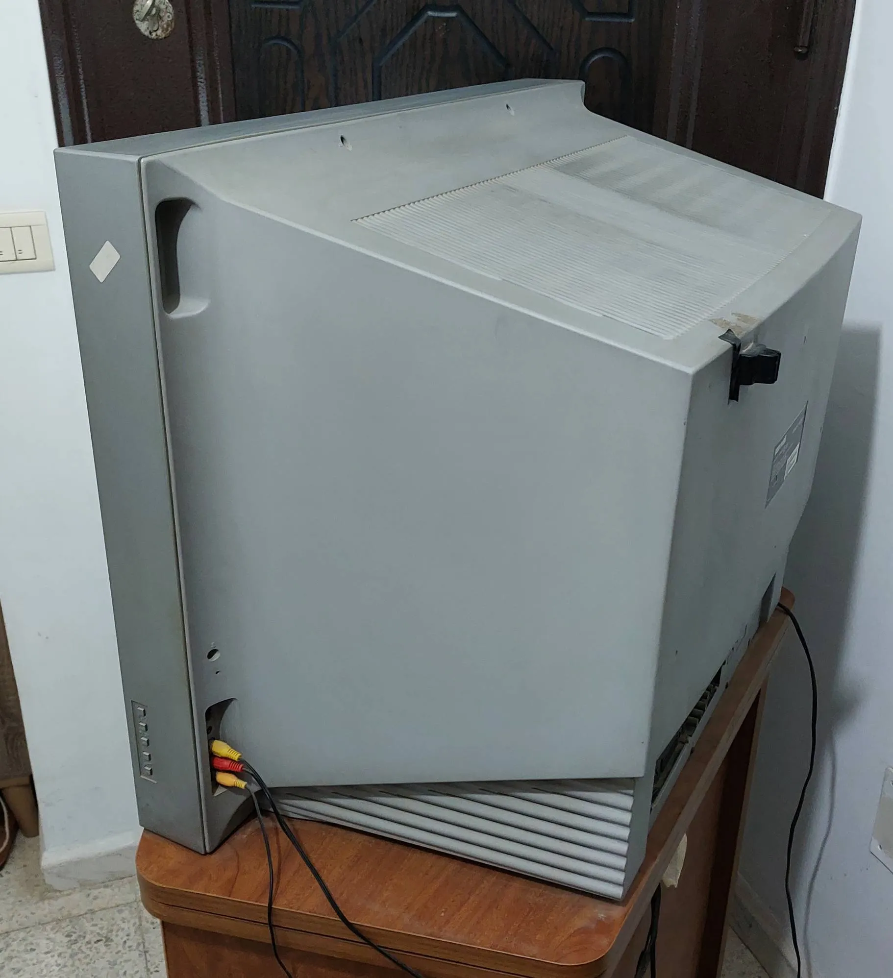 TV Maxwell Grand format (ancien modèle) en très bon état