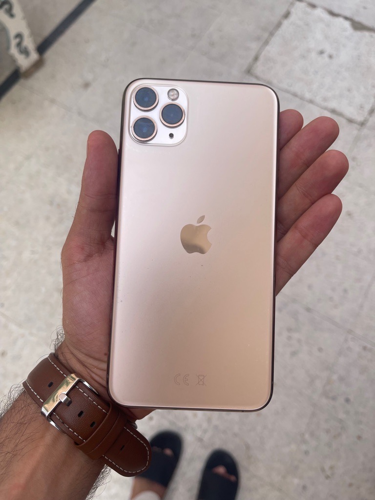 Iphone 11 pro max gold