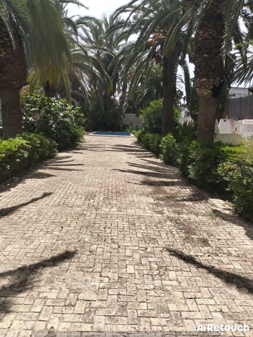 Un terrain pieds dans l'eau à Chatt Meriem Sousse de 3660m²
