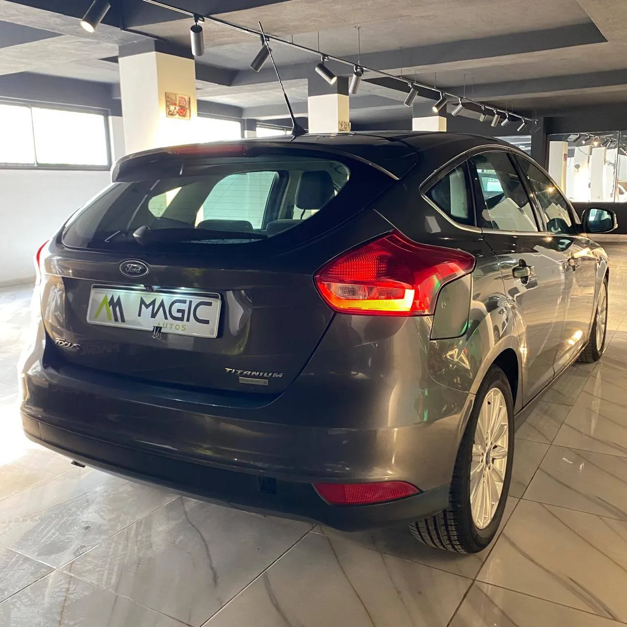 FORD FOCUS