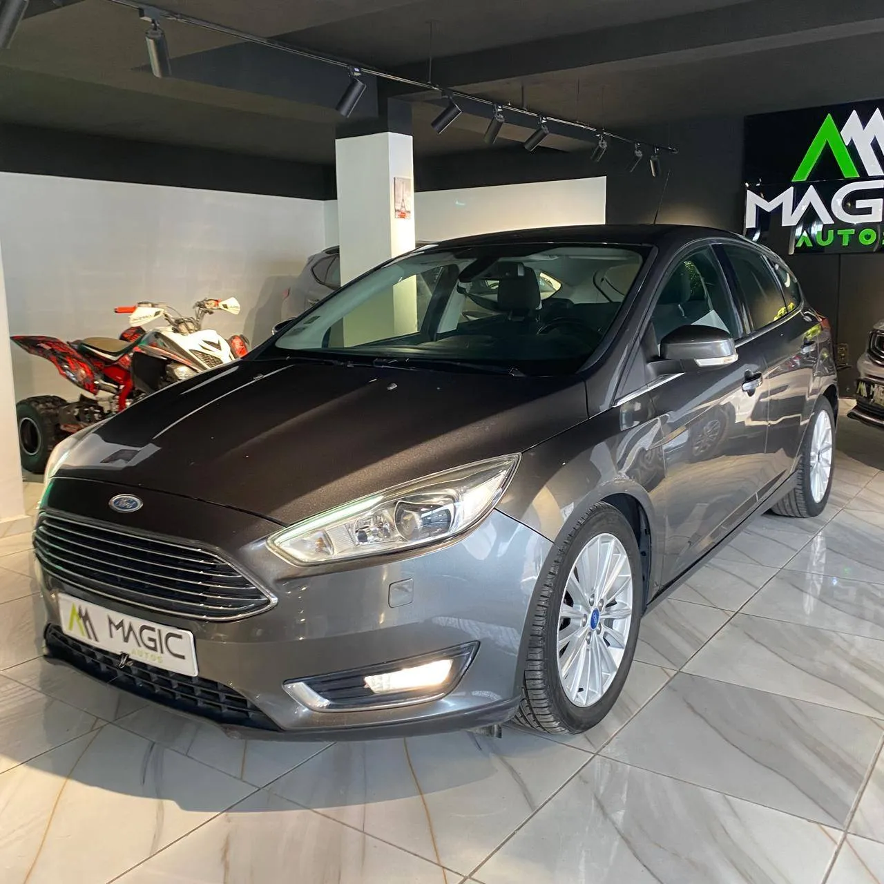 FORD FOCUS