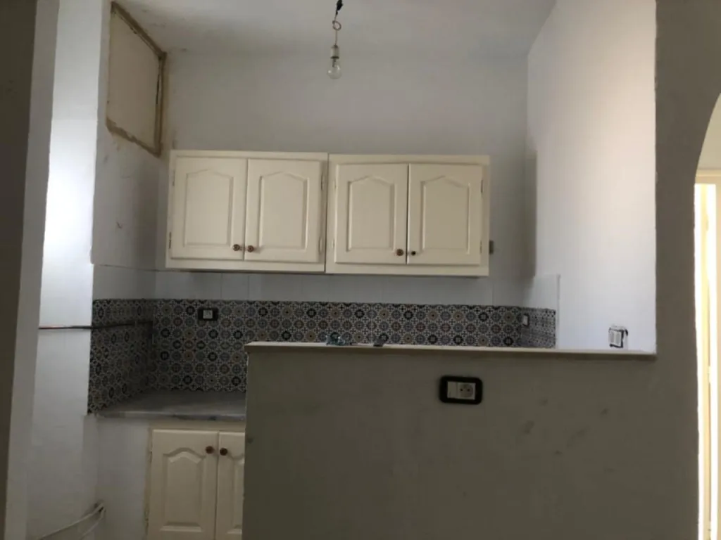 À louer : Appartement S+2 au rez-de-chaussée à Nouvelle Médina 1, à côté de la Wilaya de Ben Arous
