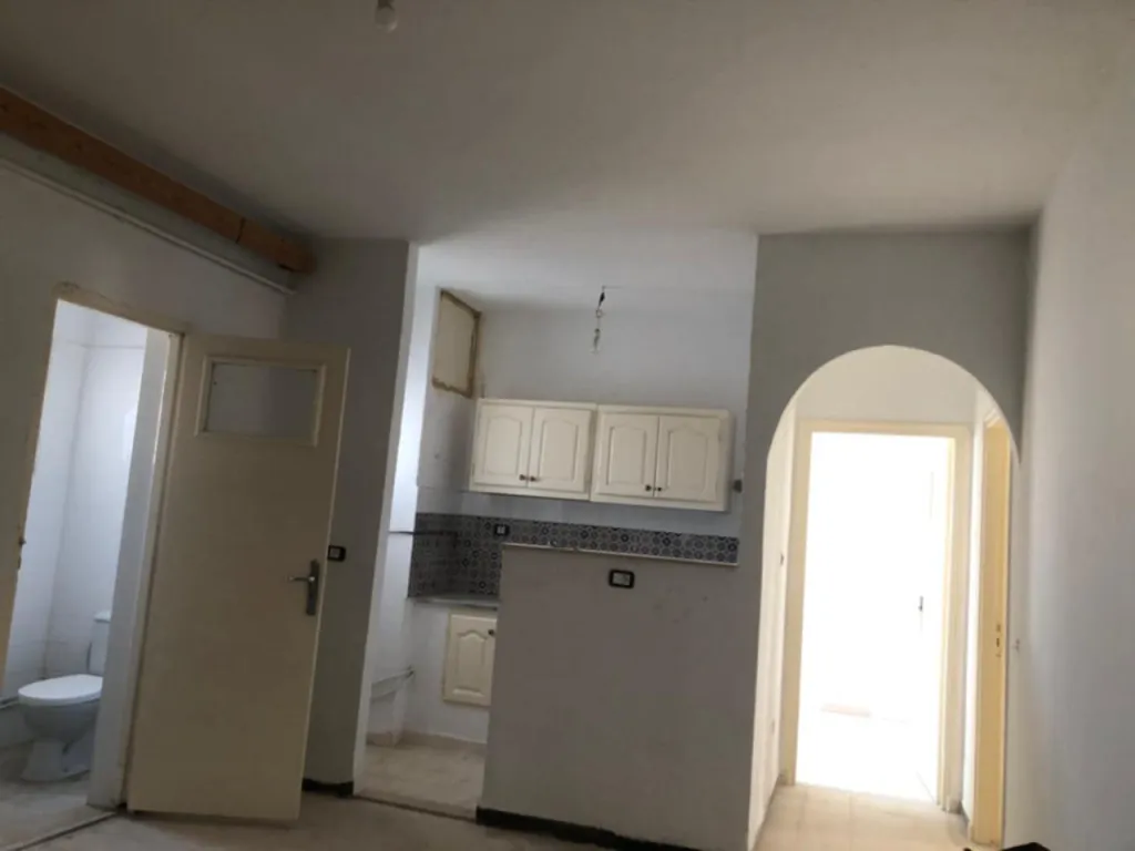 À louer : Appartement S+2 au rez-de-chaussée à Nouvelle Médina 1, à côté de la Wilaya de Ben Arous
